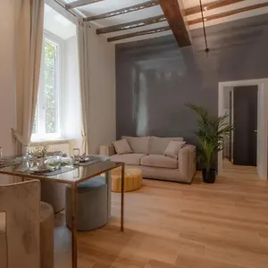 charme-apartment-with-spa-in-piazza-del-popolo.it-romehotels.com/